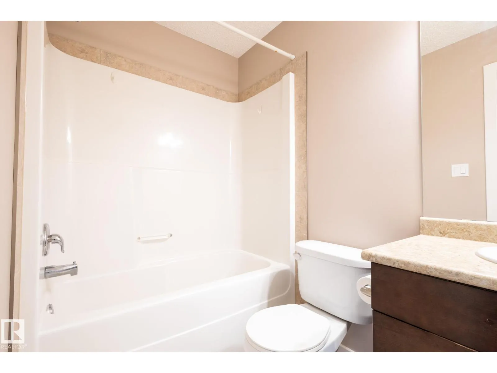 #10 3103 HILTON DR NW