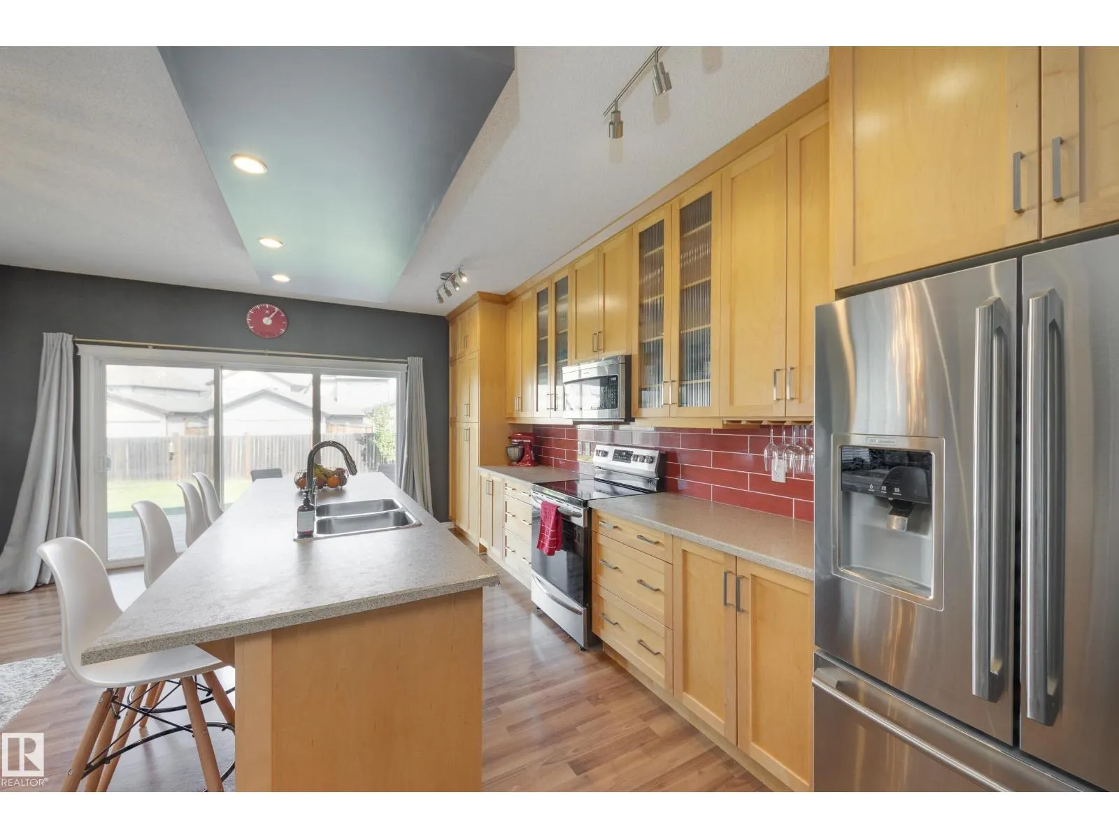 5816 168 AV NW