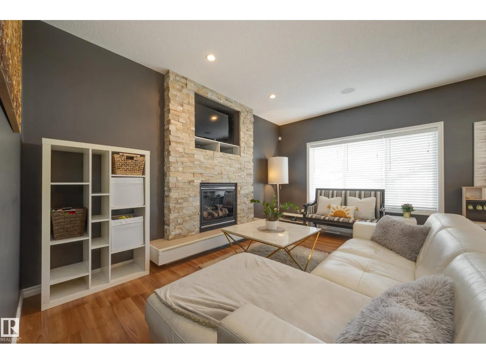5816 168 AV NW