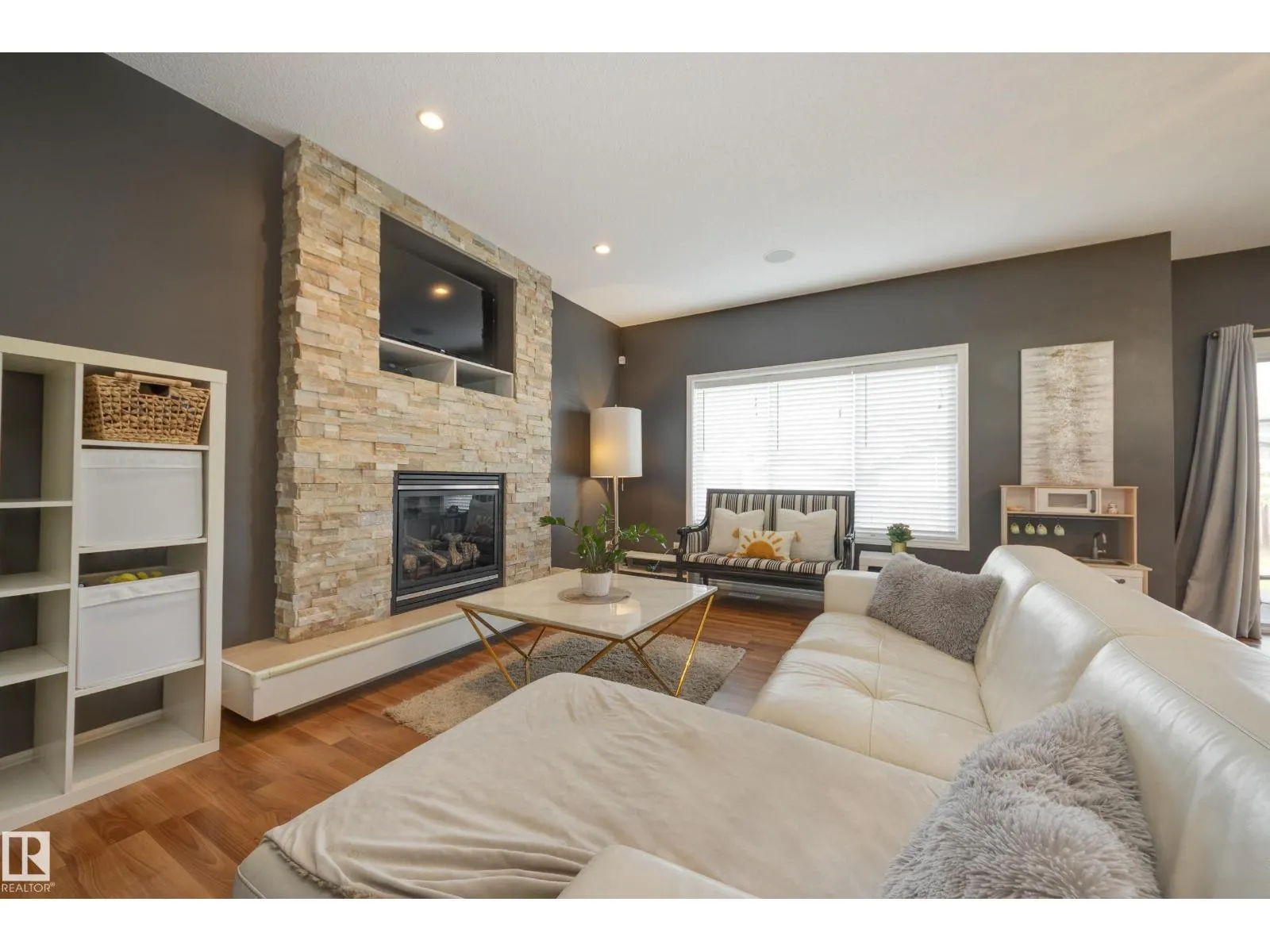 5816 168 AV NW