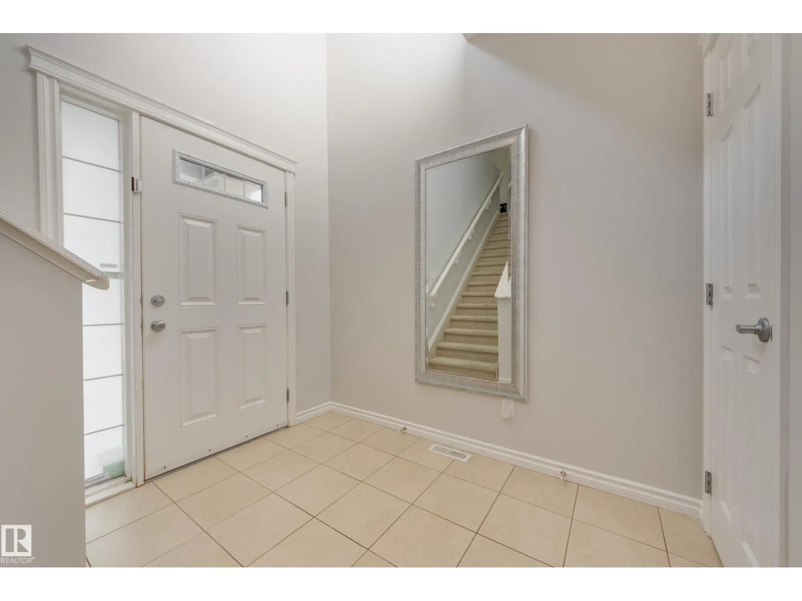 5816 168 AV NW