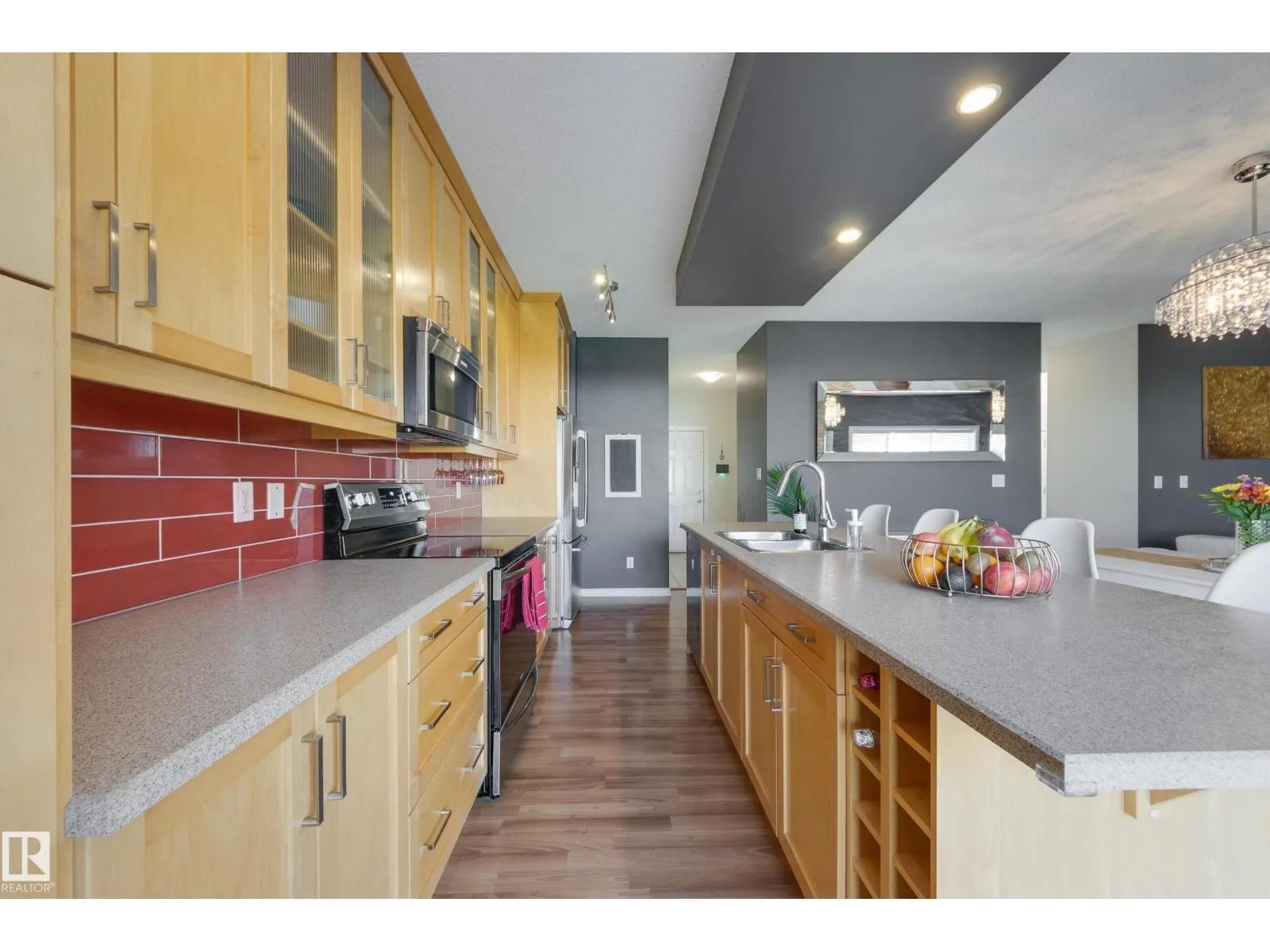 5816 168 AV NW