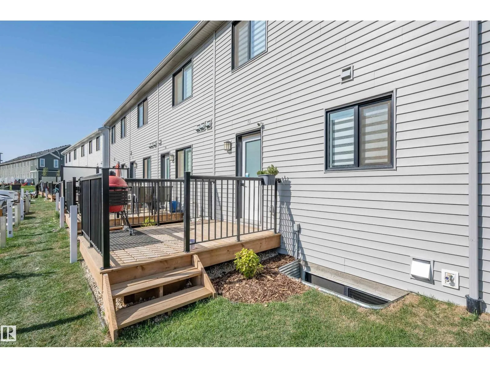 #19 525 SECORD BV NW