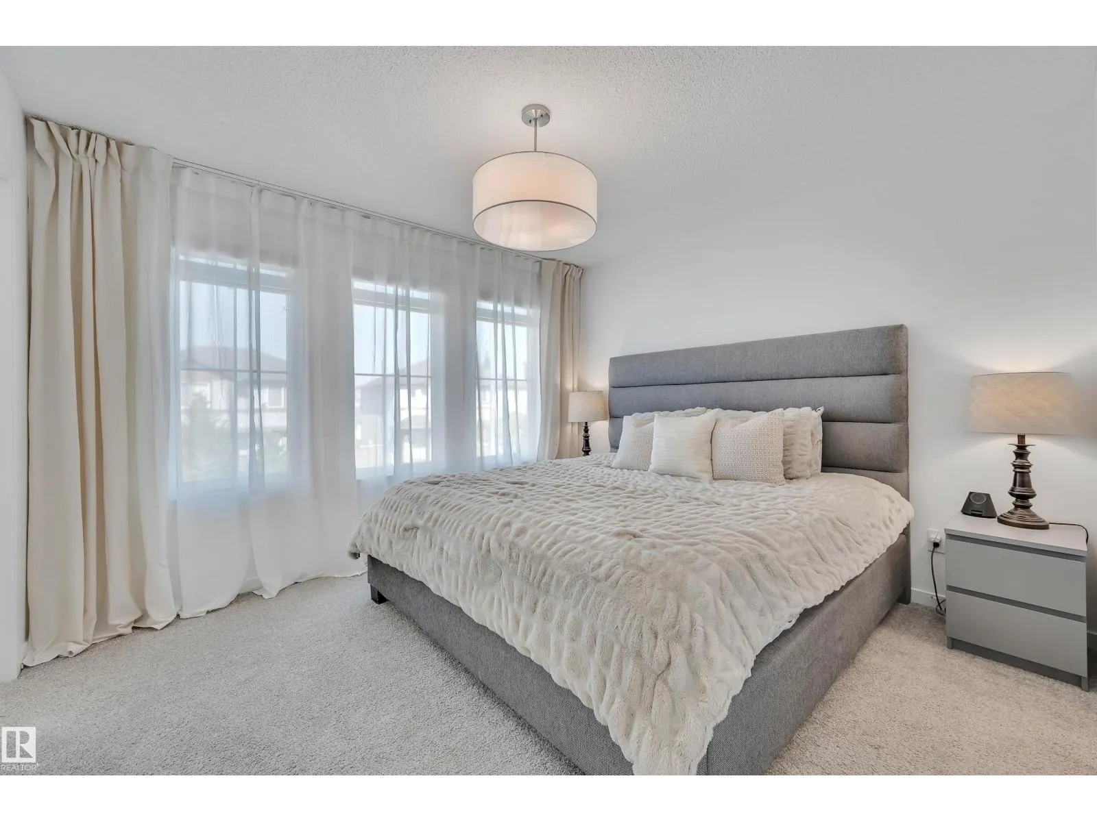 #19 525 SECORD BV NW