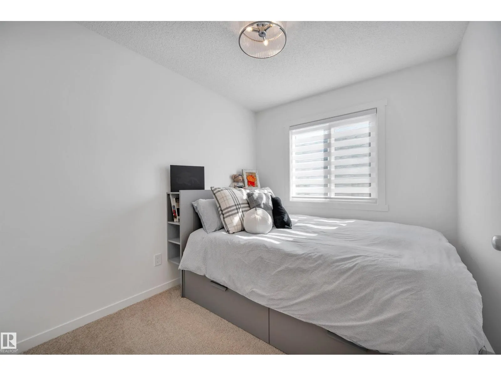 #19 525 SECORD BV NW
