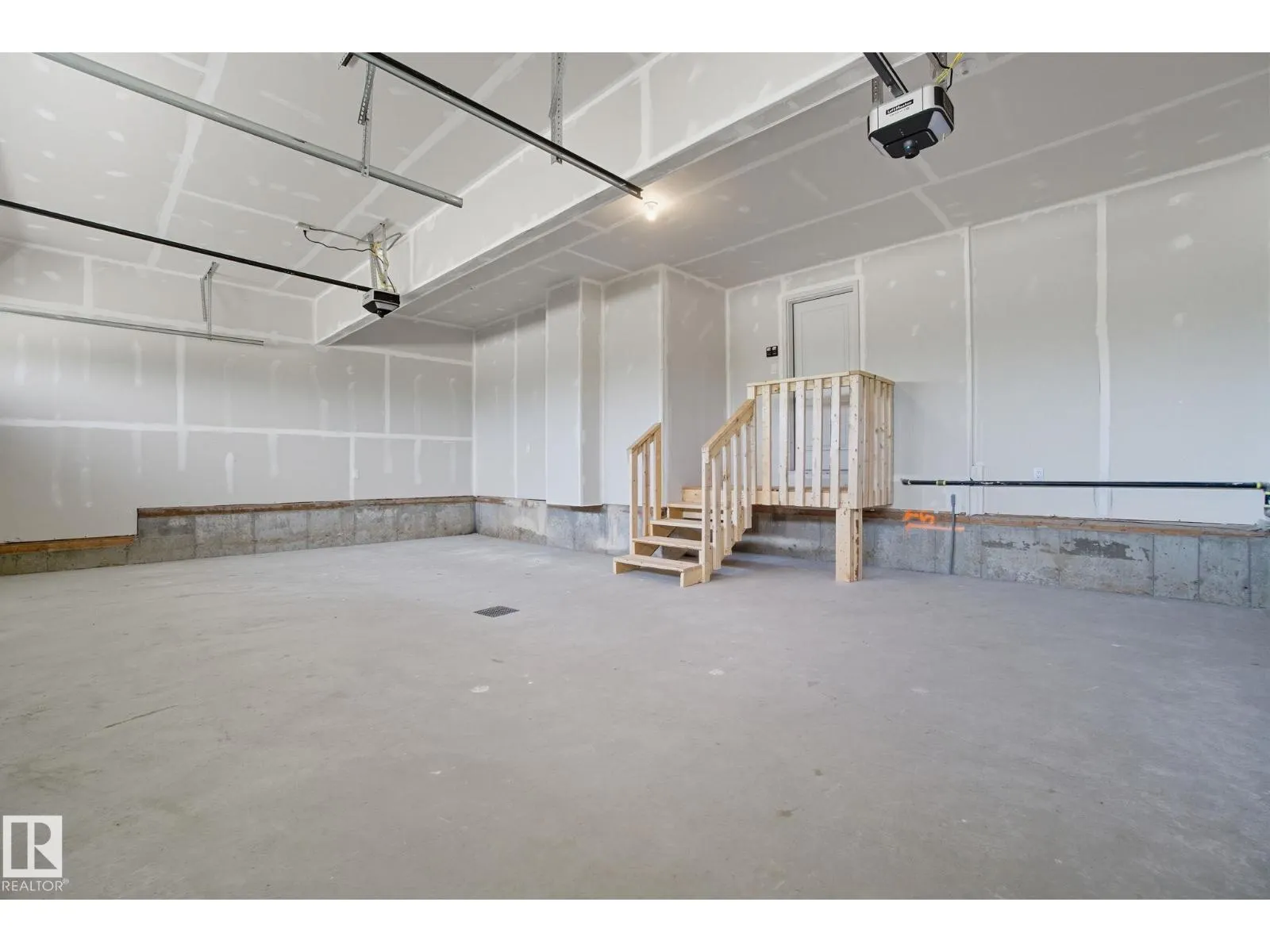 3325 Chernowski WY SW