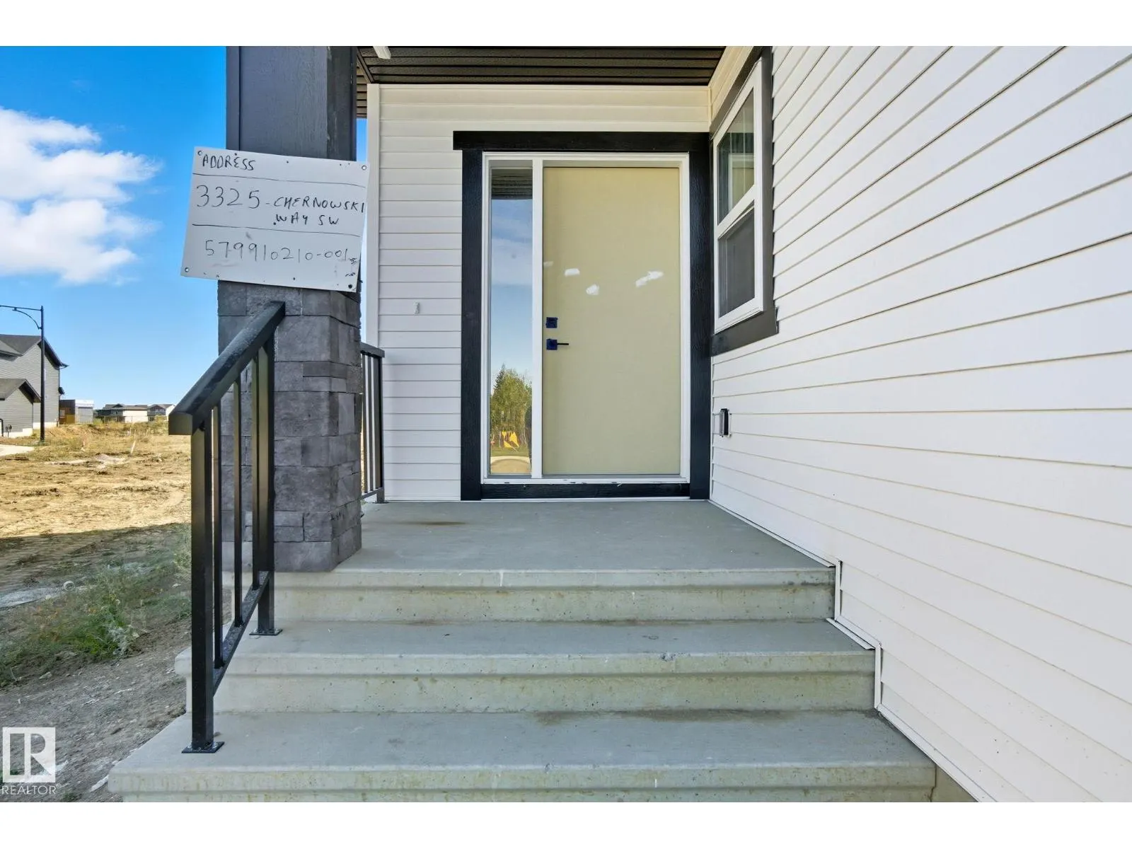 3325 Chernowski WY SW
