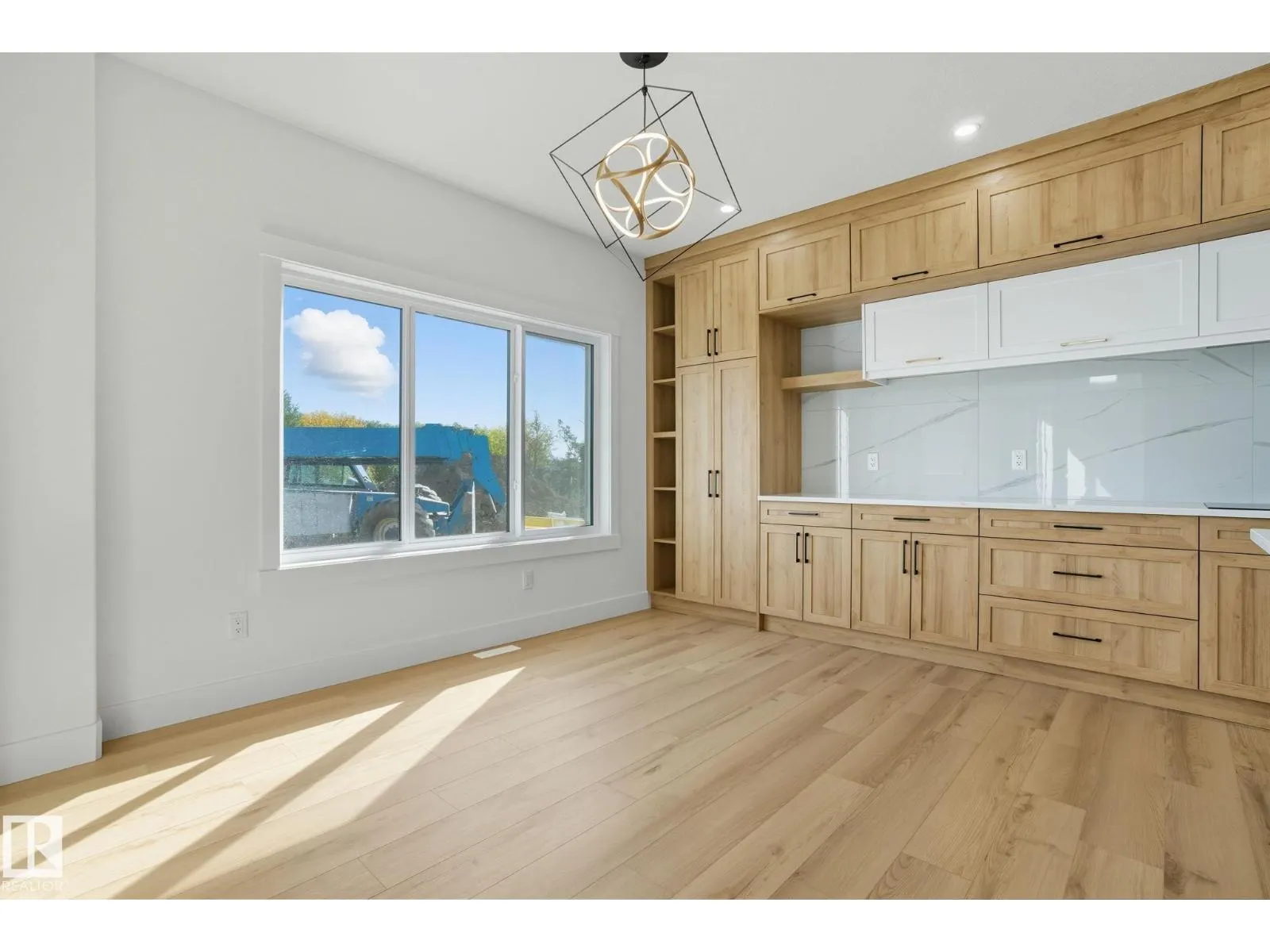 3325 Chernowski WY SW
