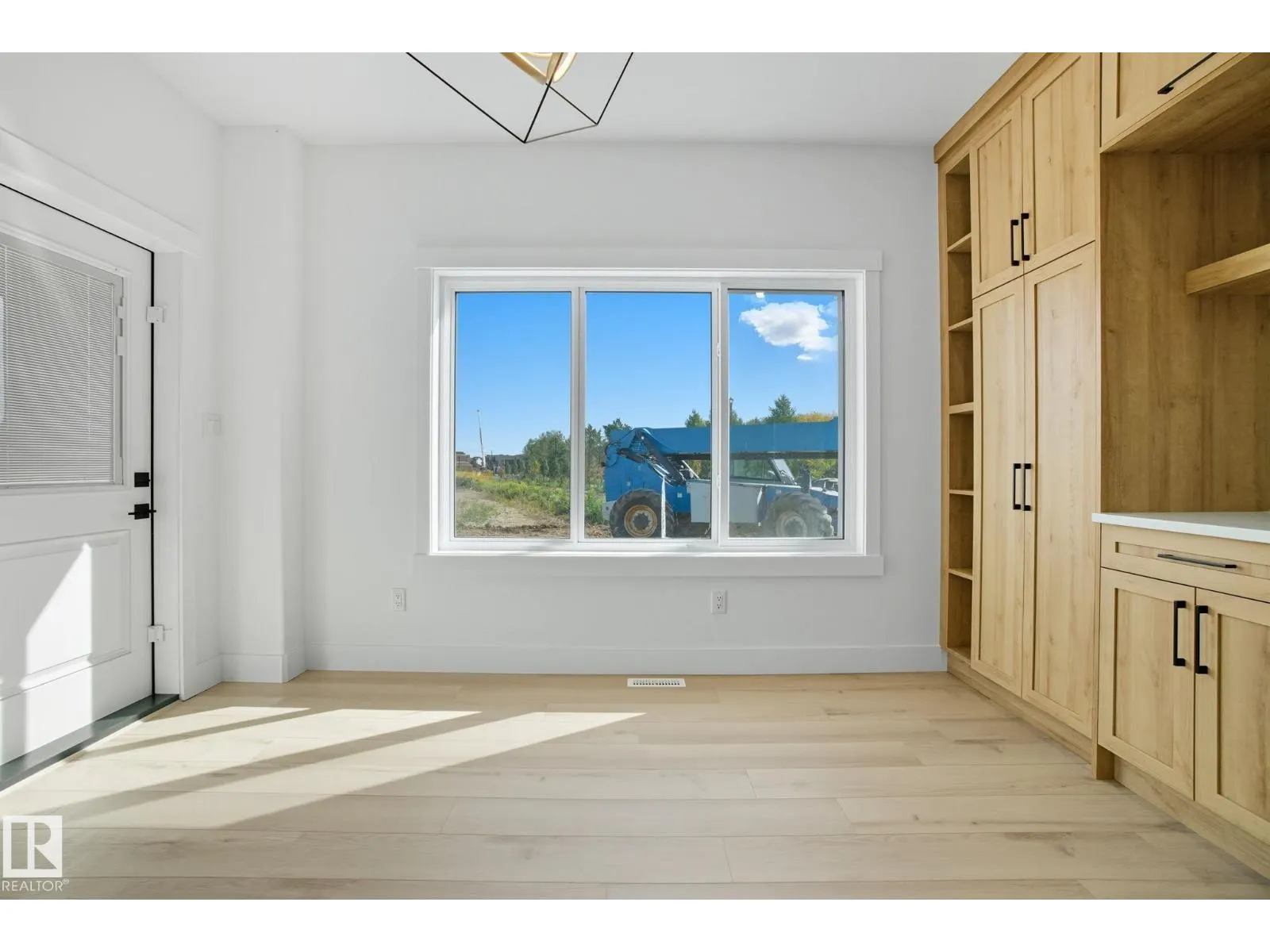 3325 Chernowski WY SW