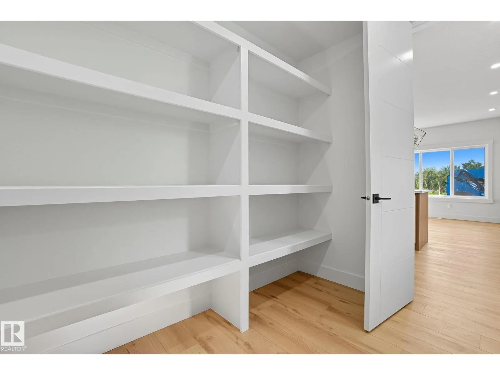 3325 Chernowski WY SW