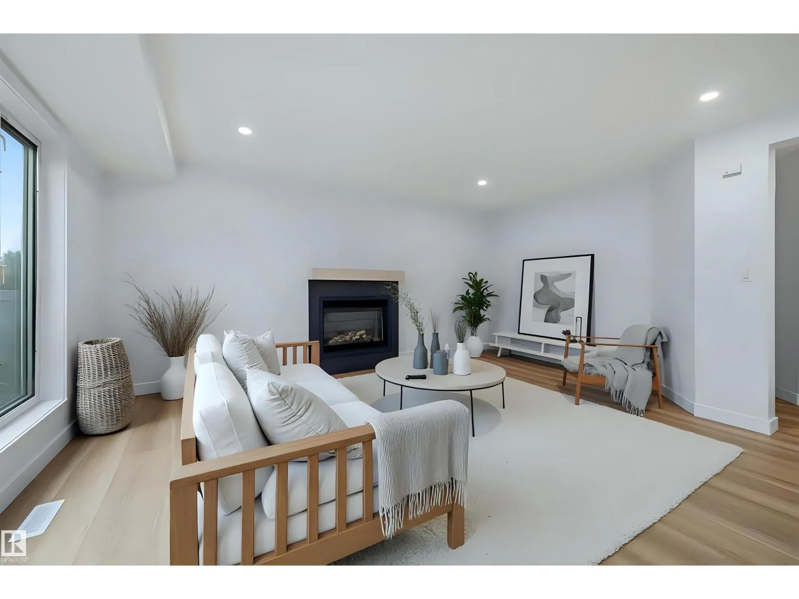 209 Bancroft CL NW