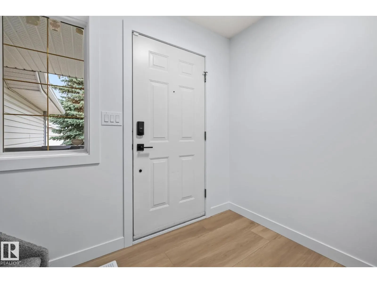 209 Bancroft CL NW