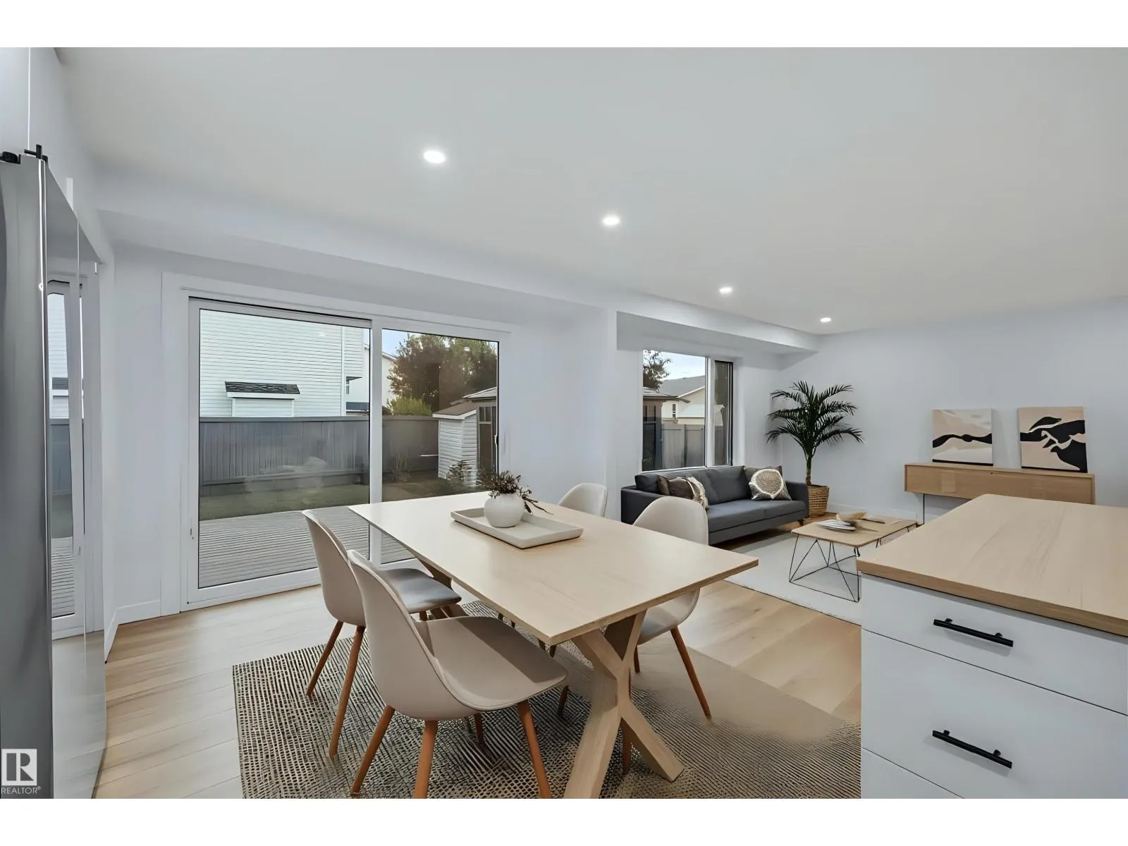 209 Bancroft CL NW