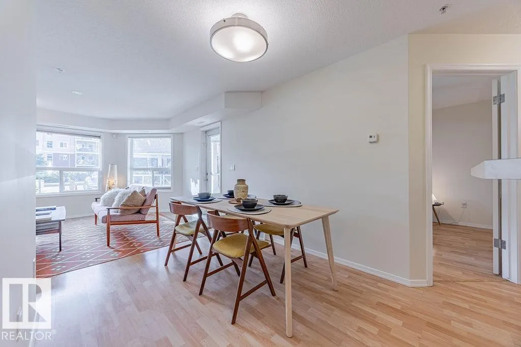 #102 9008 99 AV NW