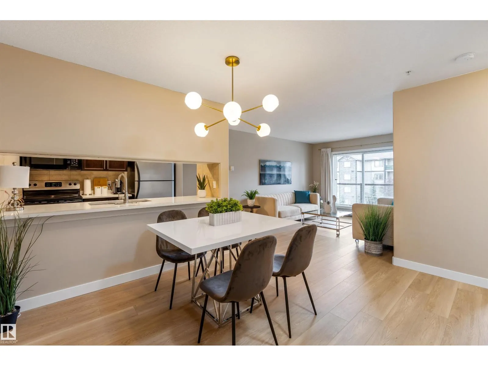 #305 1204 156 ST NW