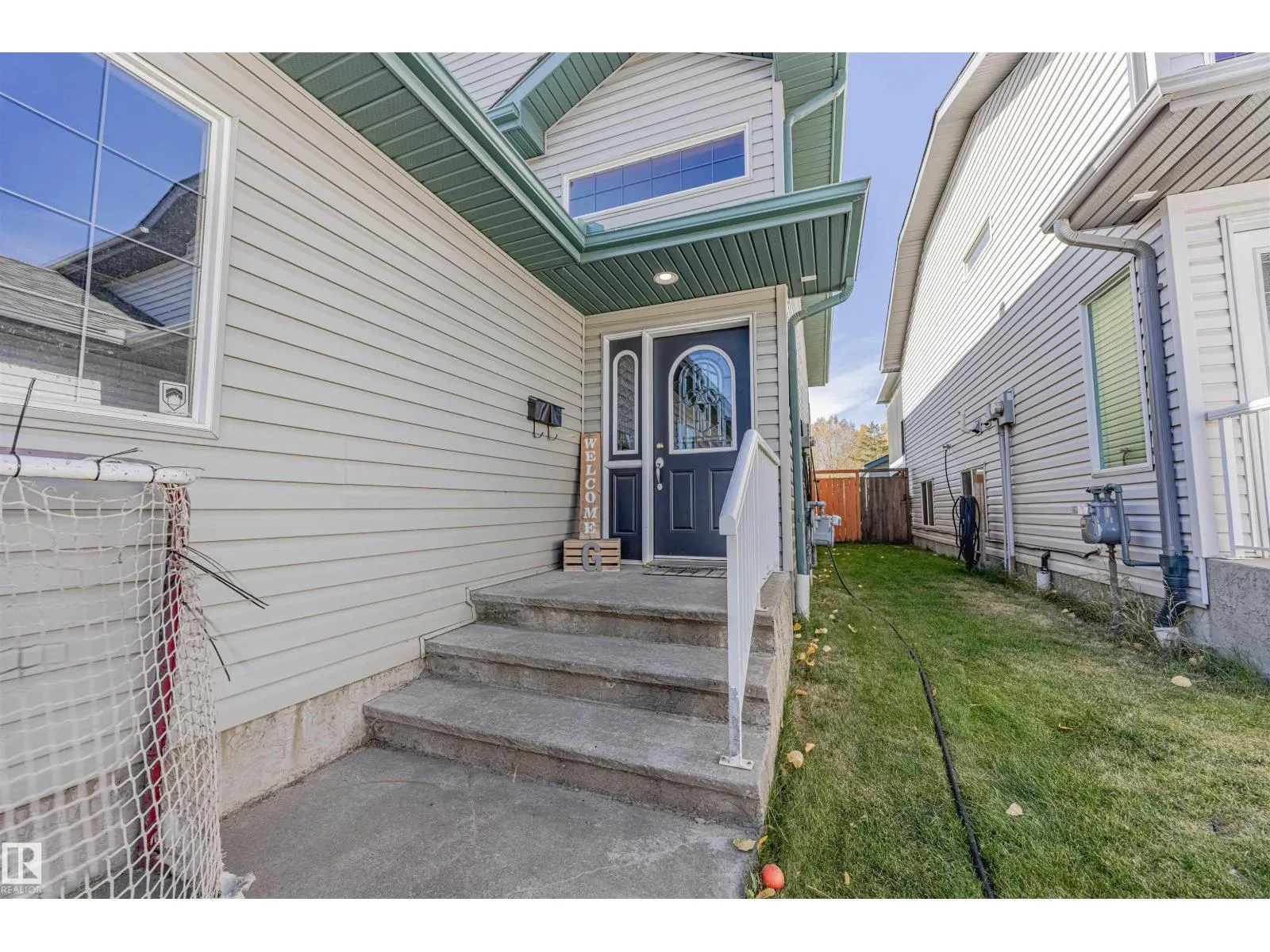664 KANANASKIS DR