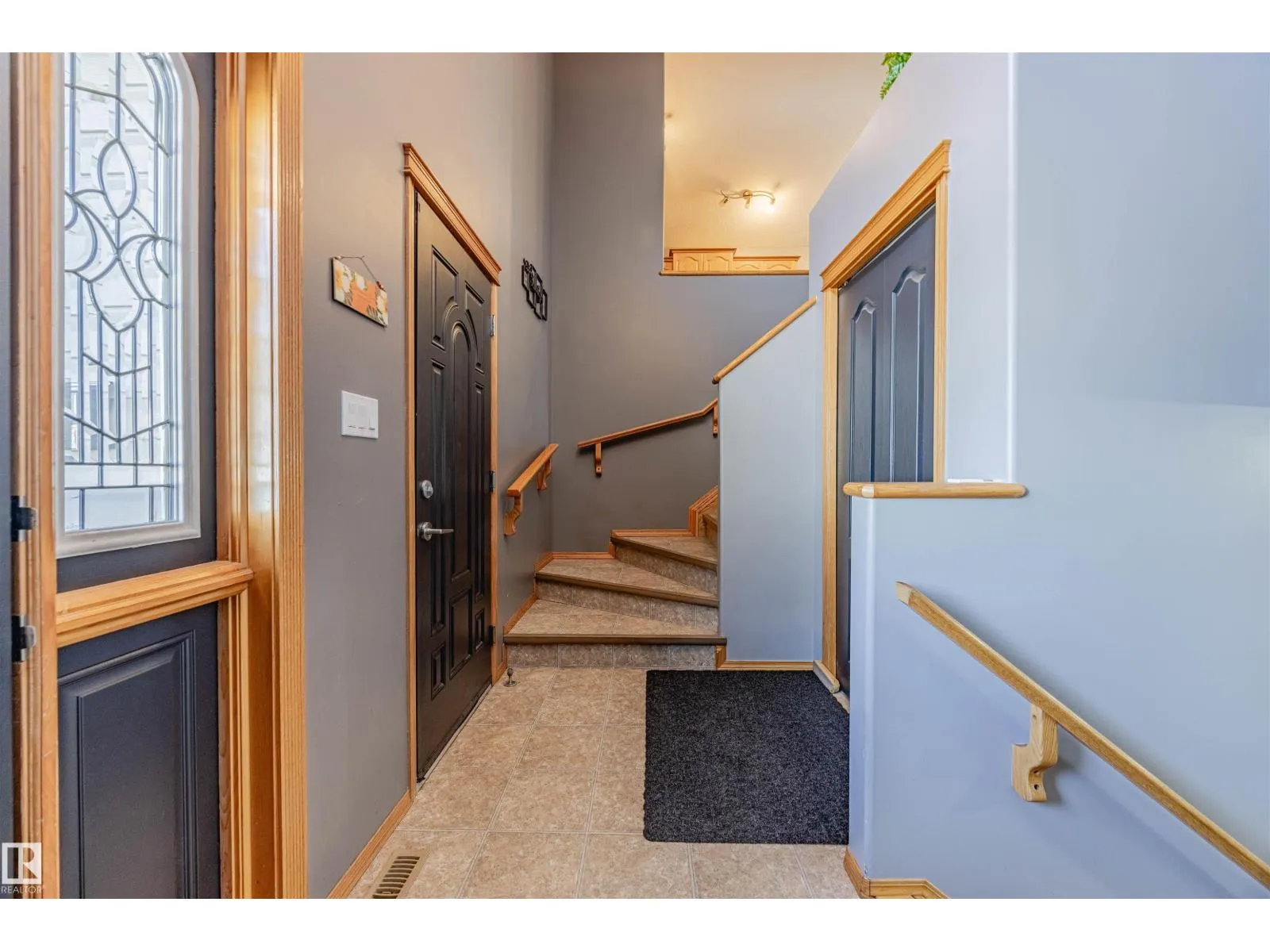 664 KANANASKIS DR
