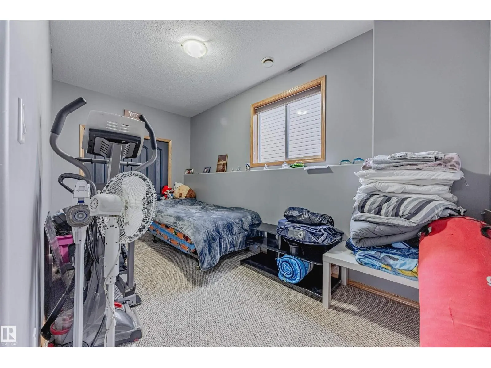 664 KANANASKIS DR