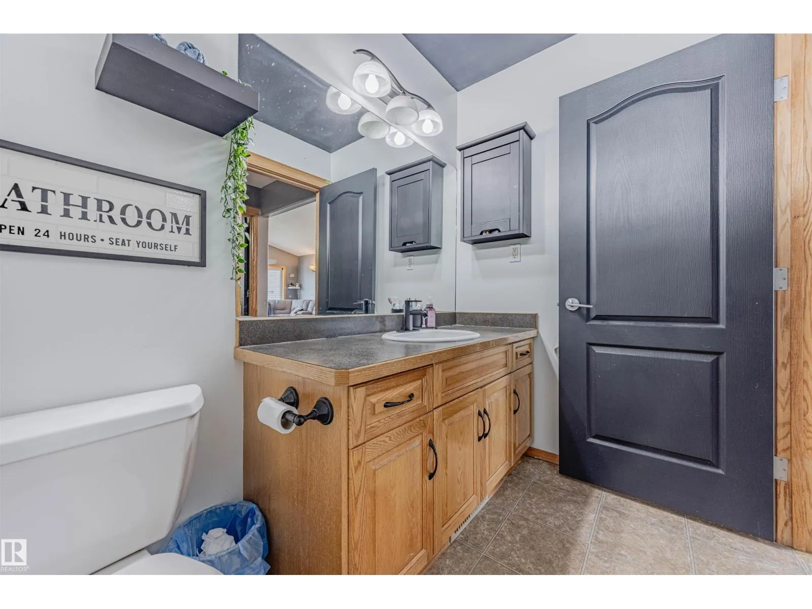 664 KANANASKIS DR