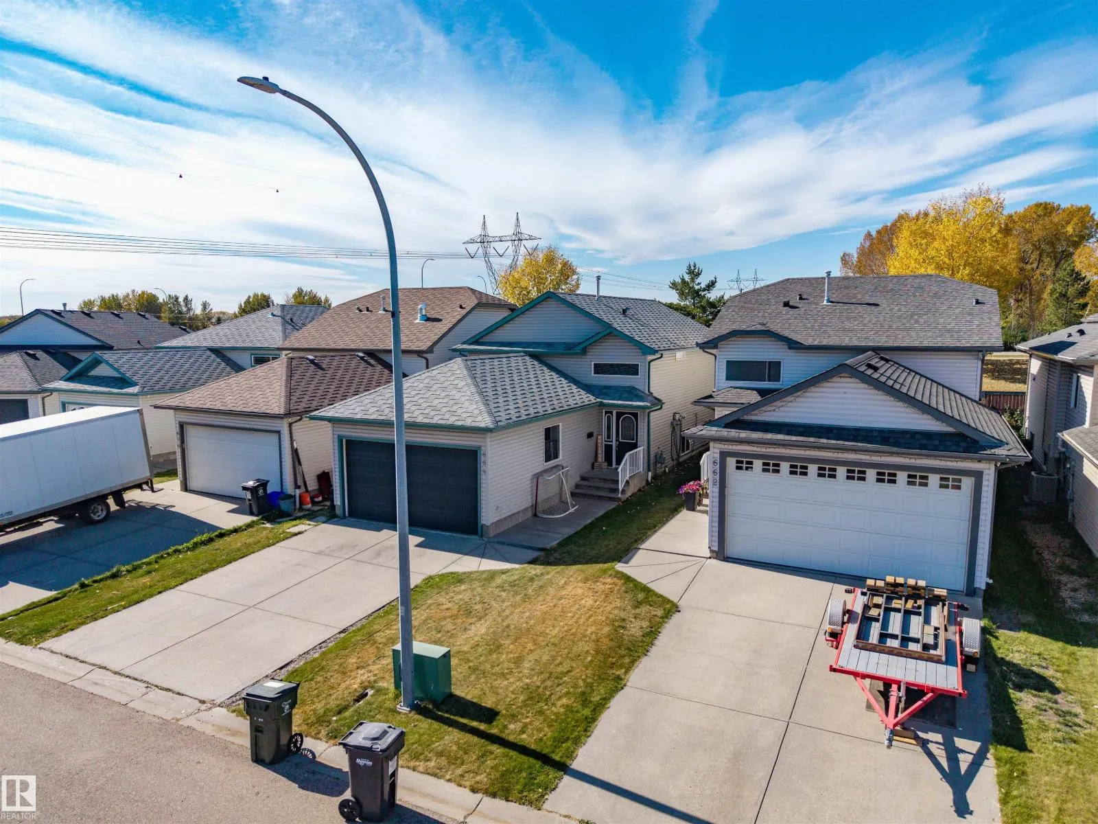 664 KANANASKIS DR