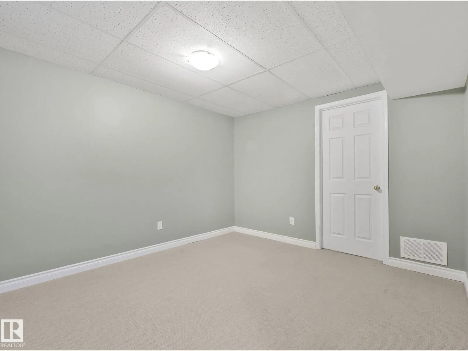 7351 180 ST NW