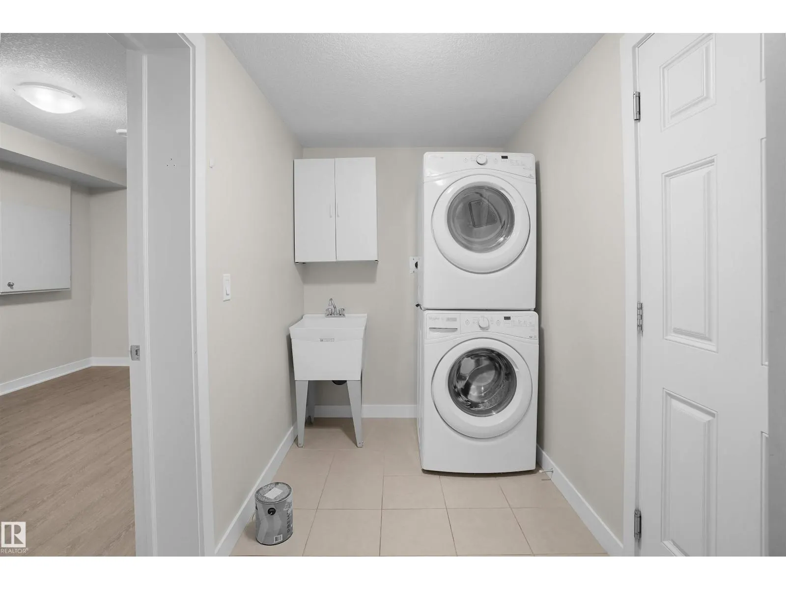 #33 9535 217 ST NW