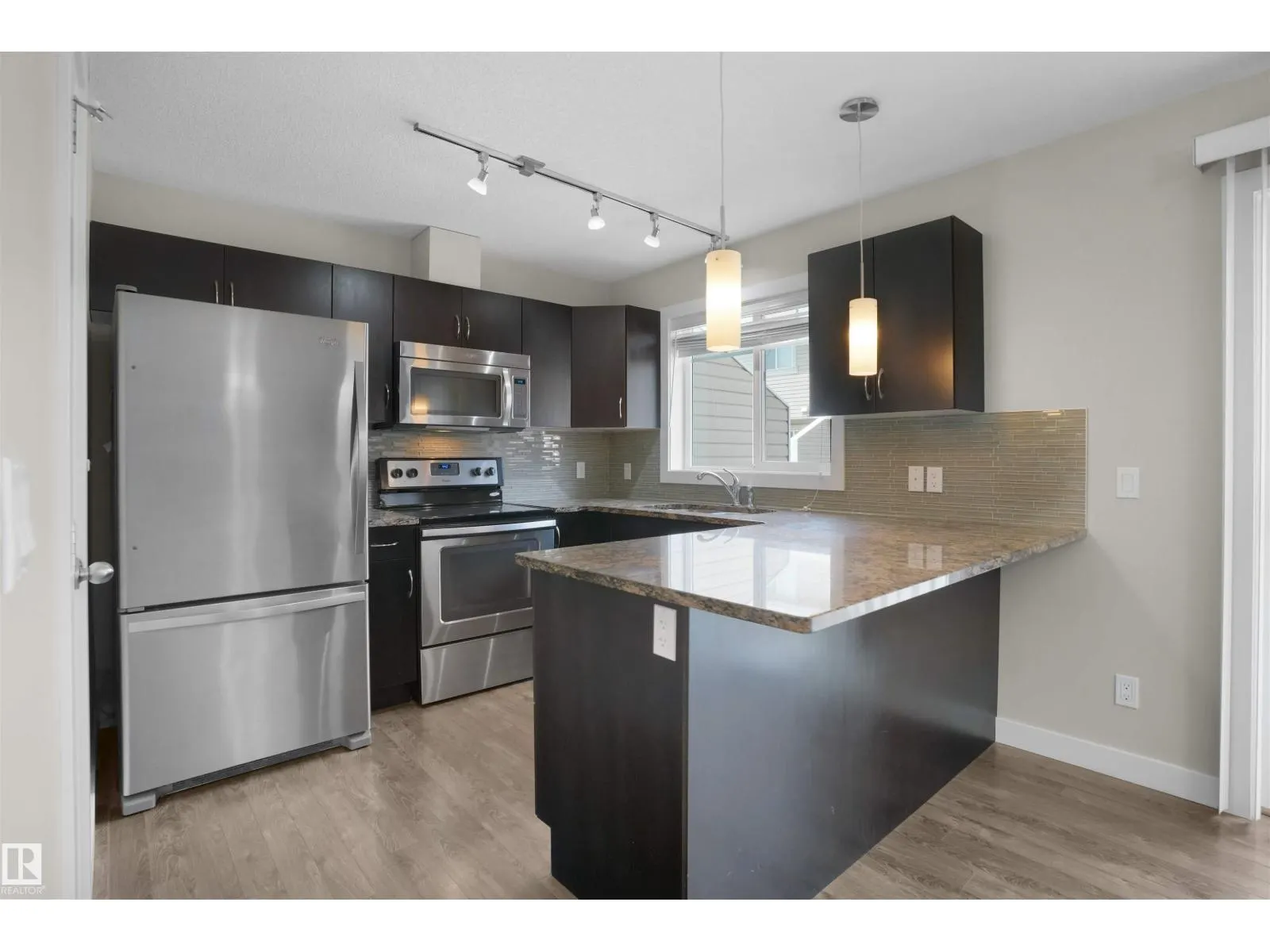 #33 9535 217 ST NW