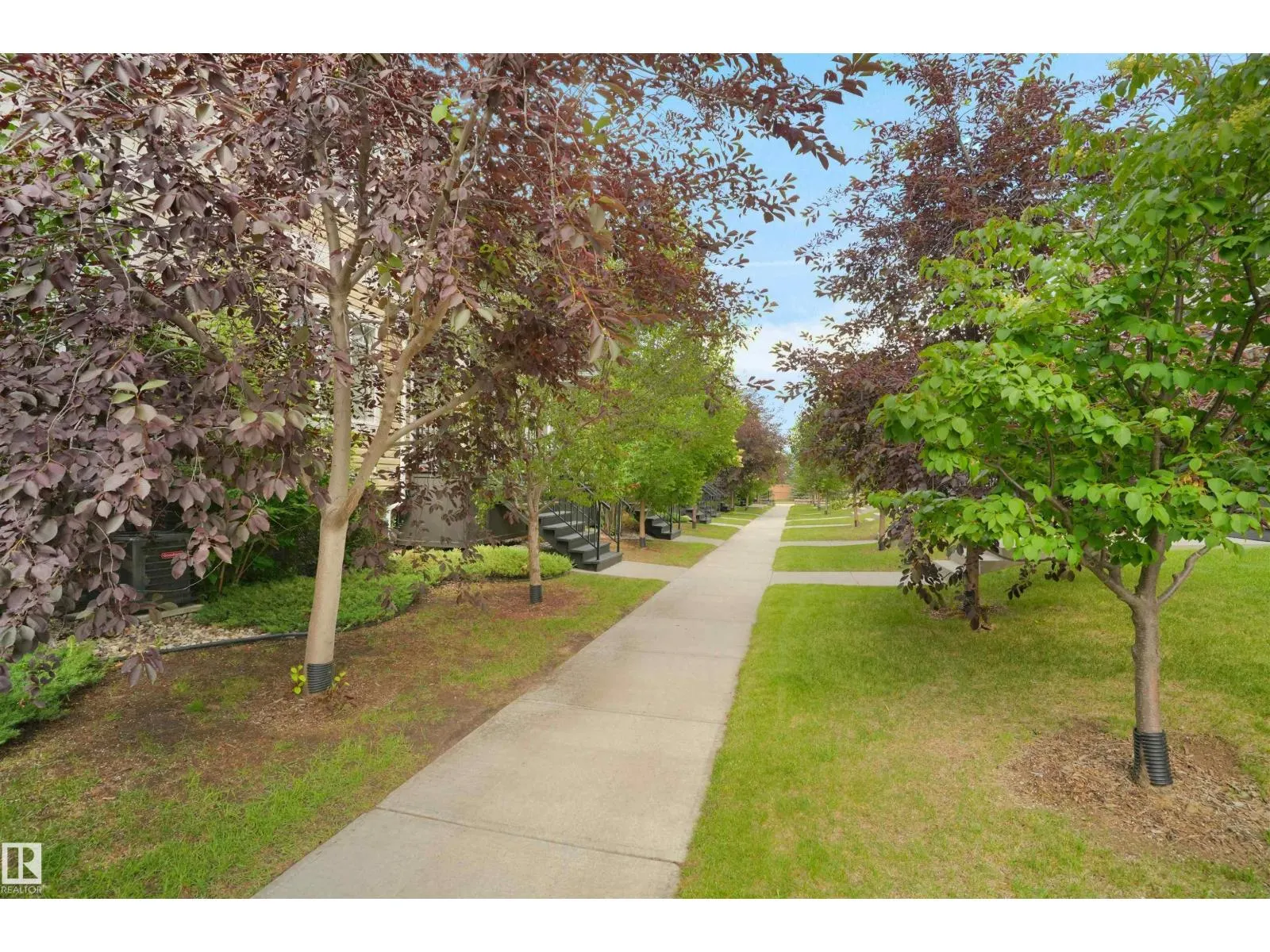 #33 9535 217 ST NW