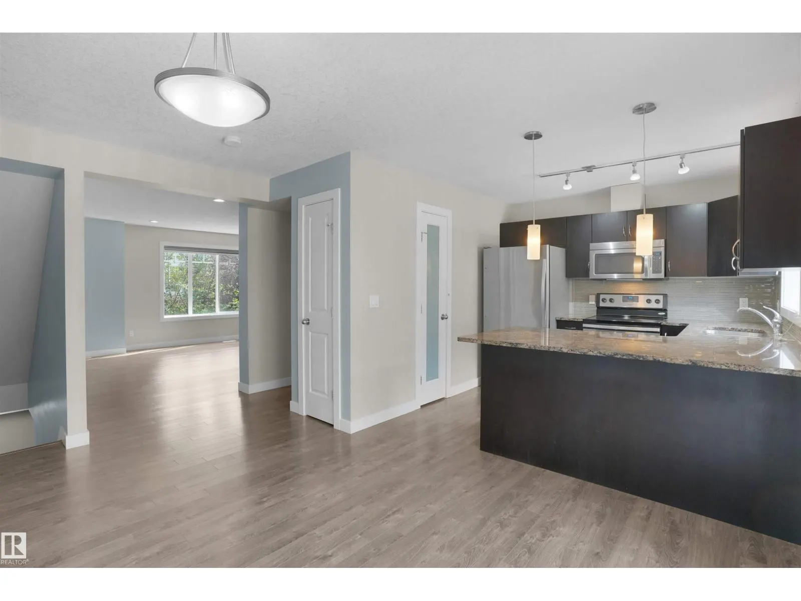 #33 9535 217 ST NW