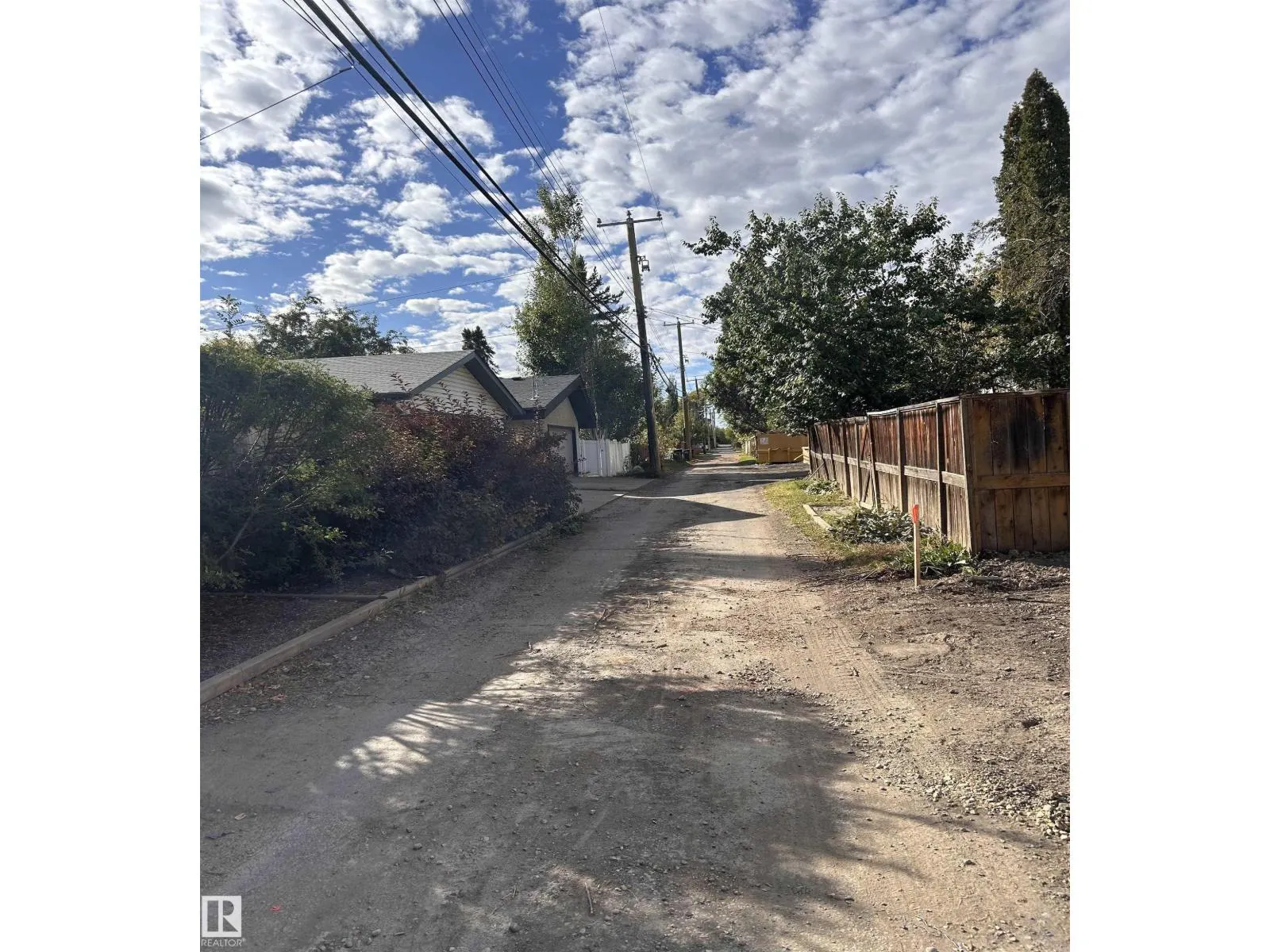 11613 79 AV NW
