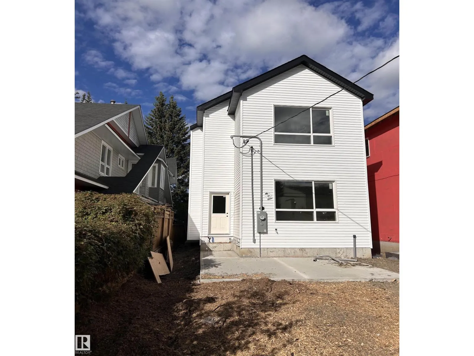 11613 79 AV NW