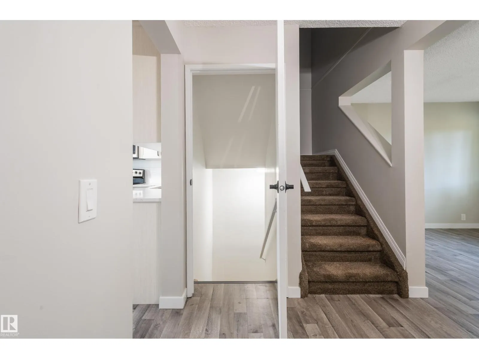 #45 14511 52 ST NW
