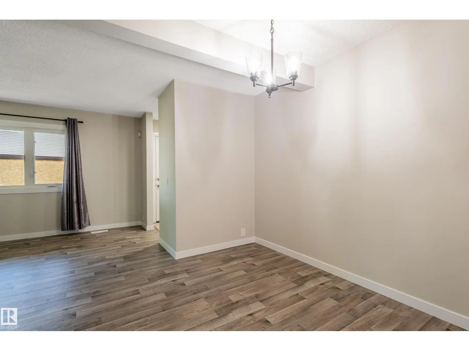 #45 14511 52 ST NW