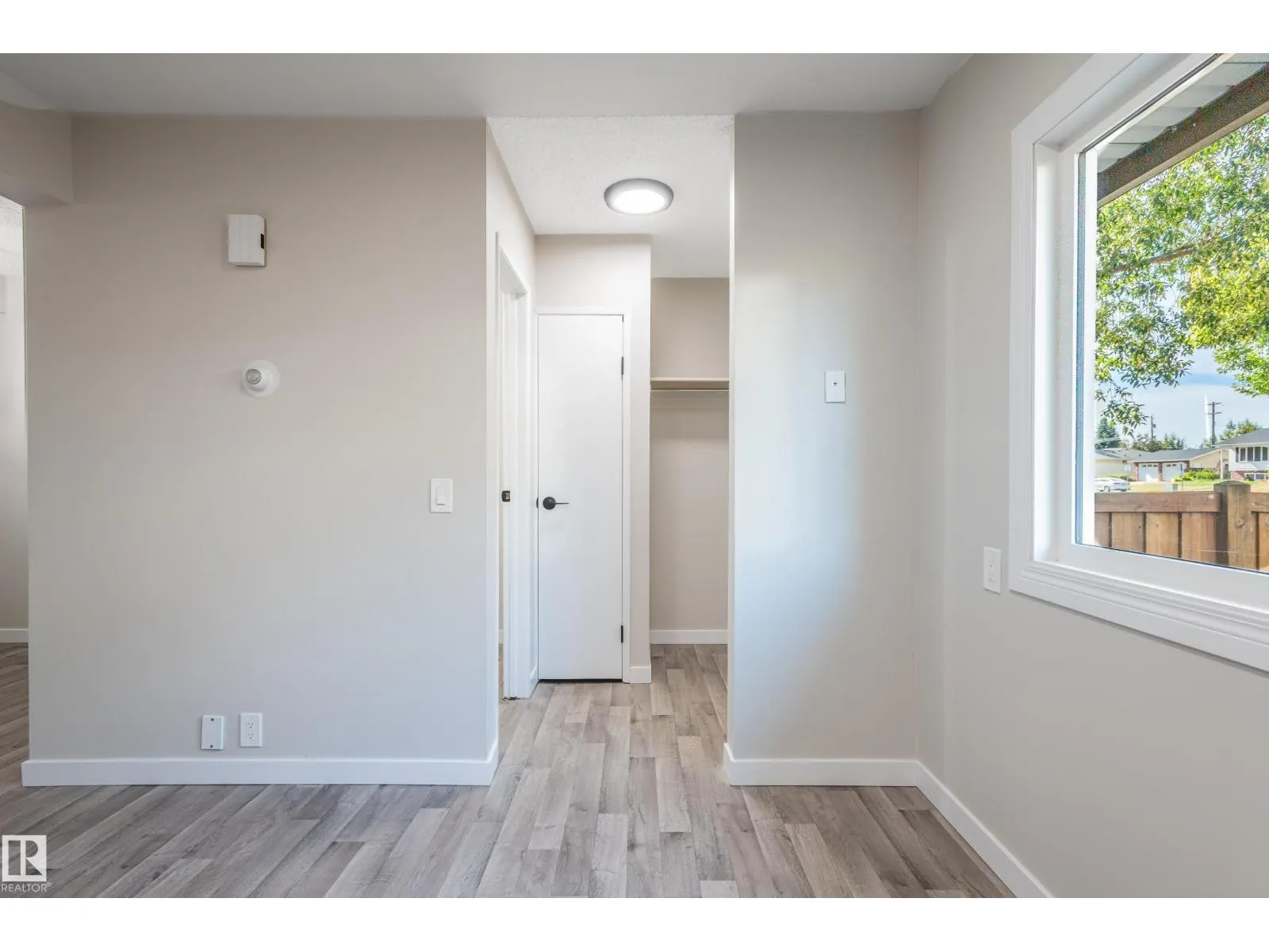 #45 14511 52 ST NW