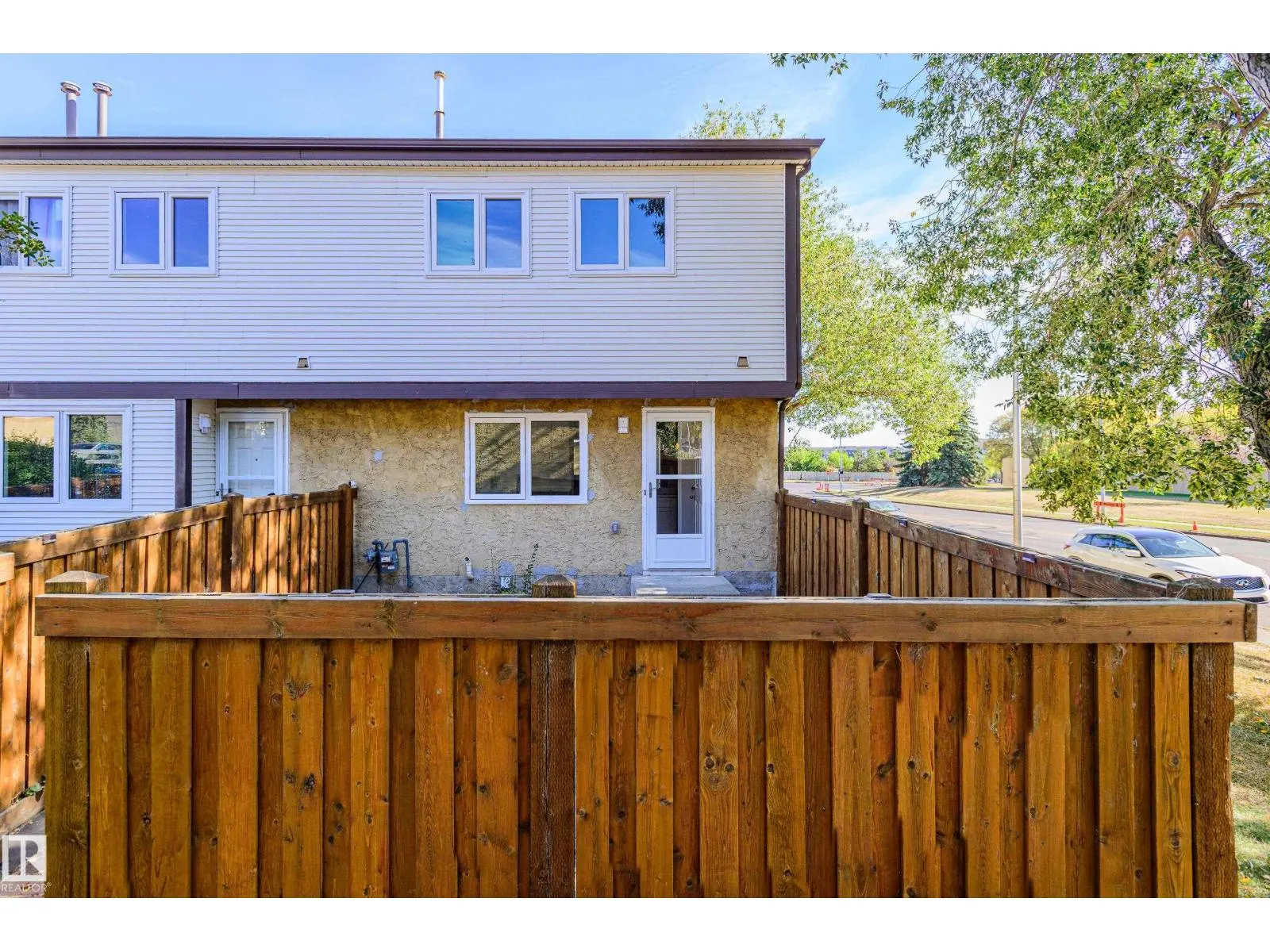 #45 14511 52 ST NW