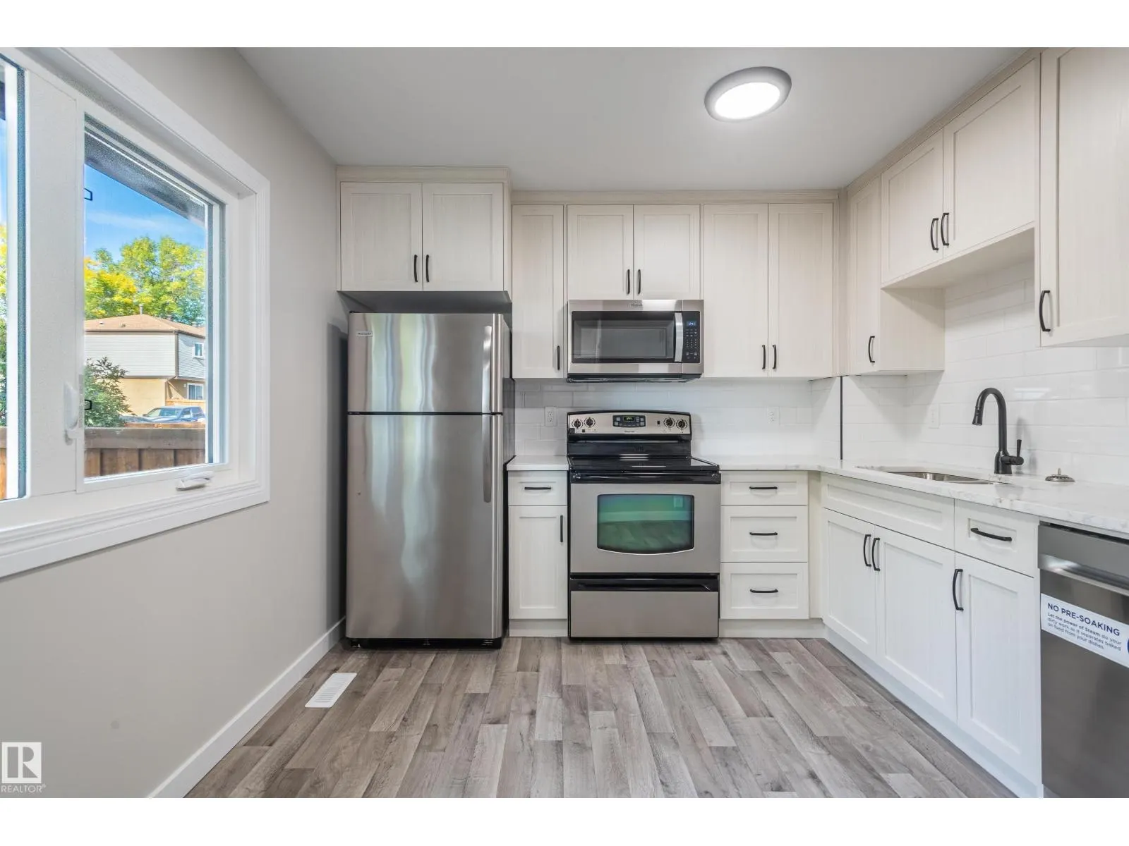 #45 14511 52 ST NW