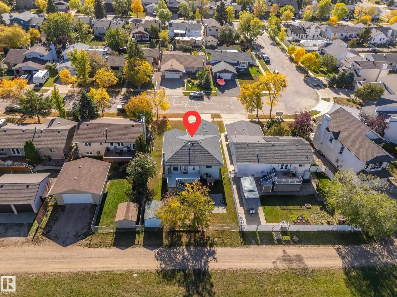 4015 41 AV