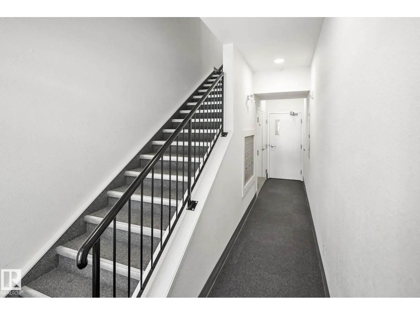 #101 860 Secord BV NW