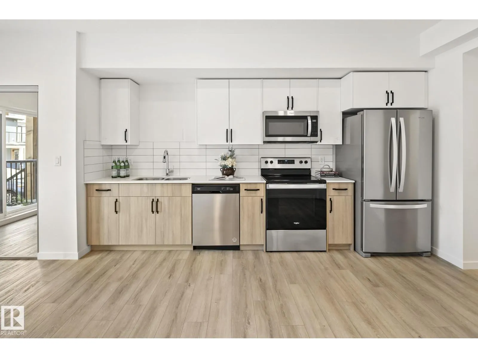 #101 860 Secord BV NW