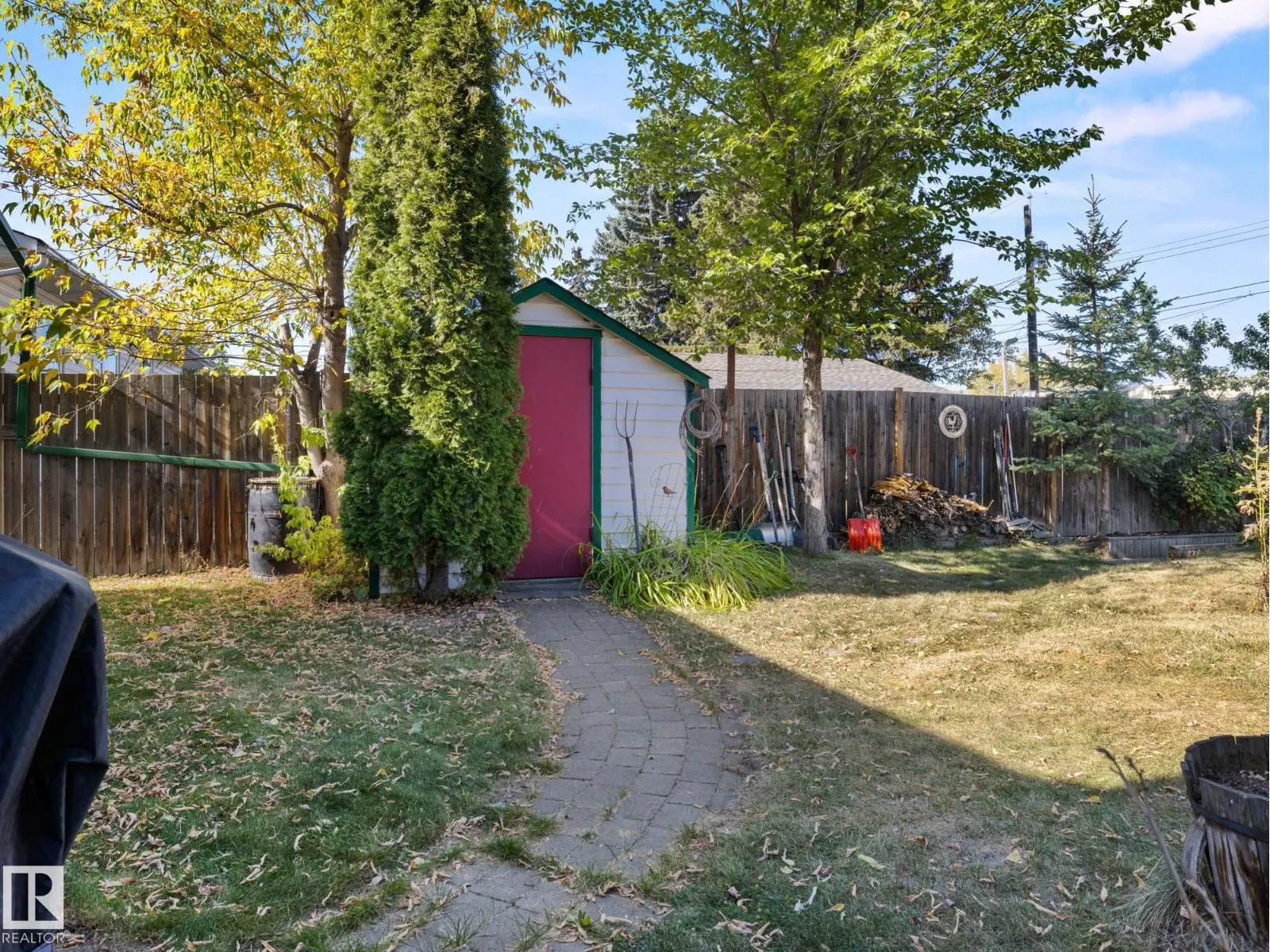 4018 115 AV NW