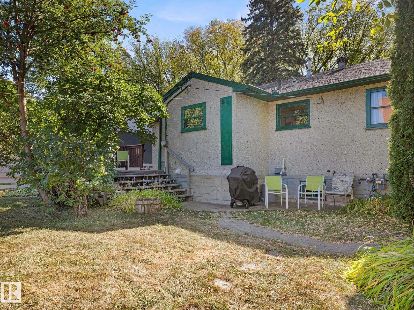 4018 115 AV NW