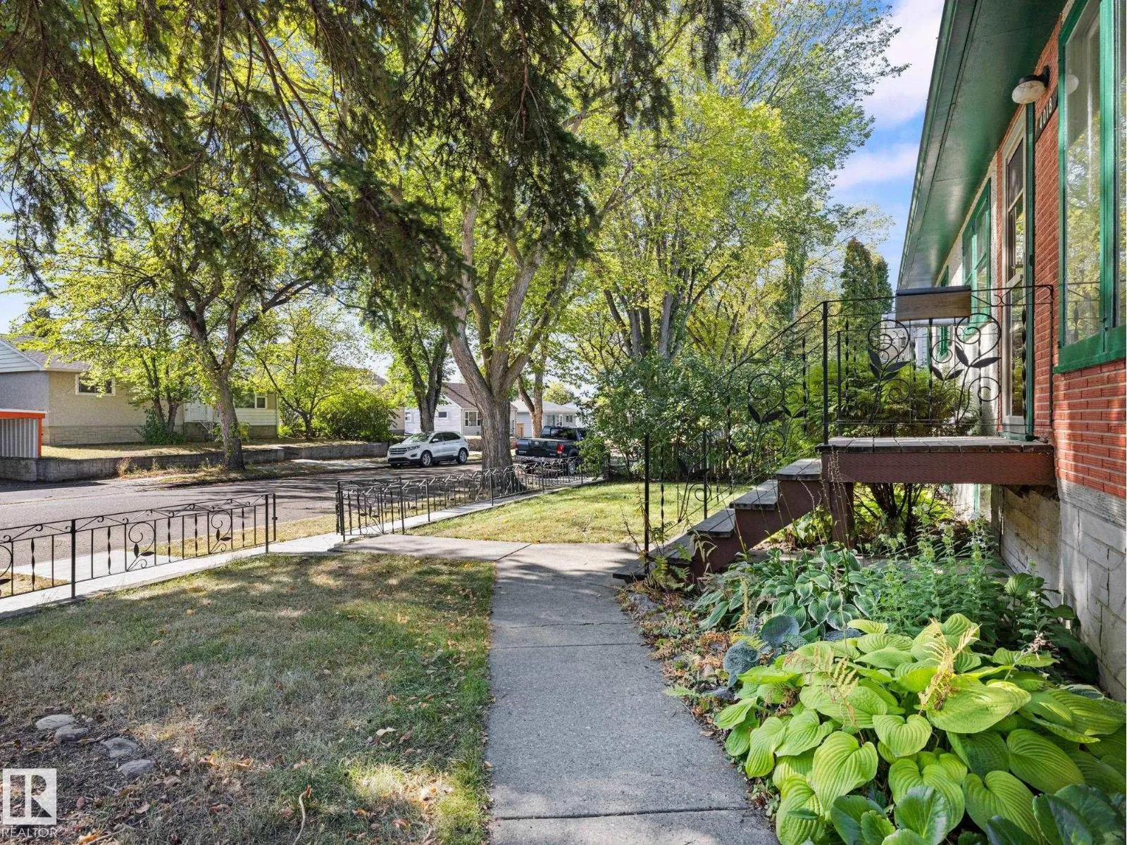 4018 115 AV NW