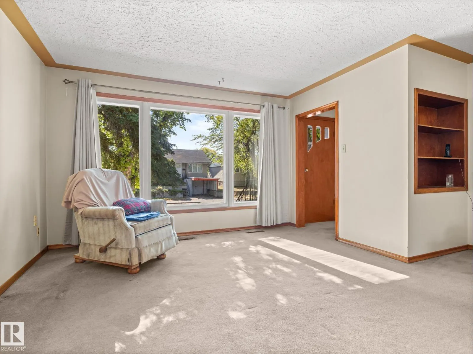 4018 115 AV NW