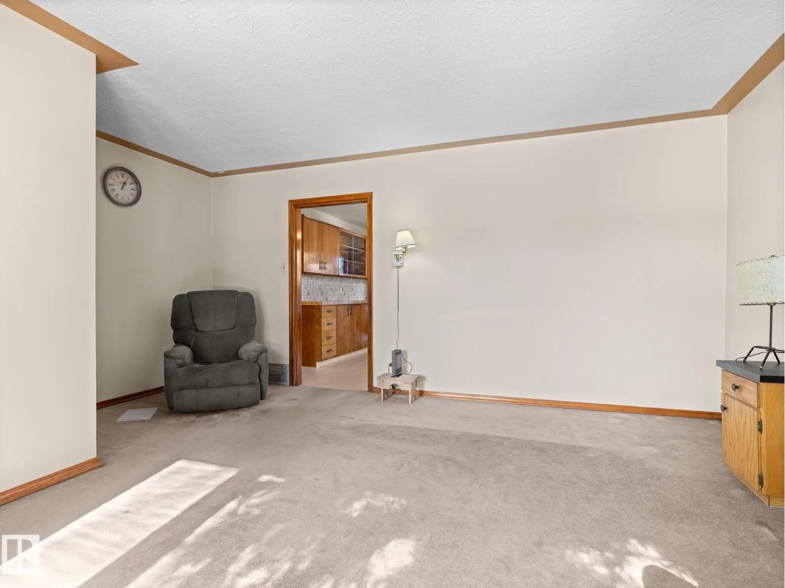 4018 115 AV NW
