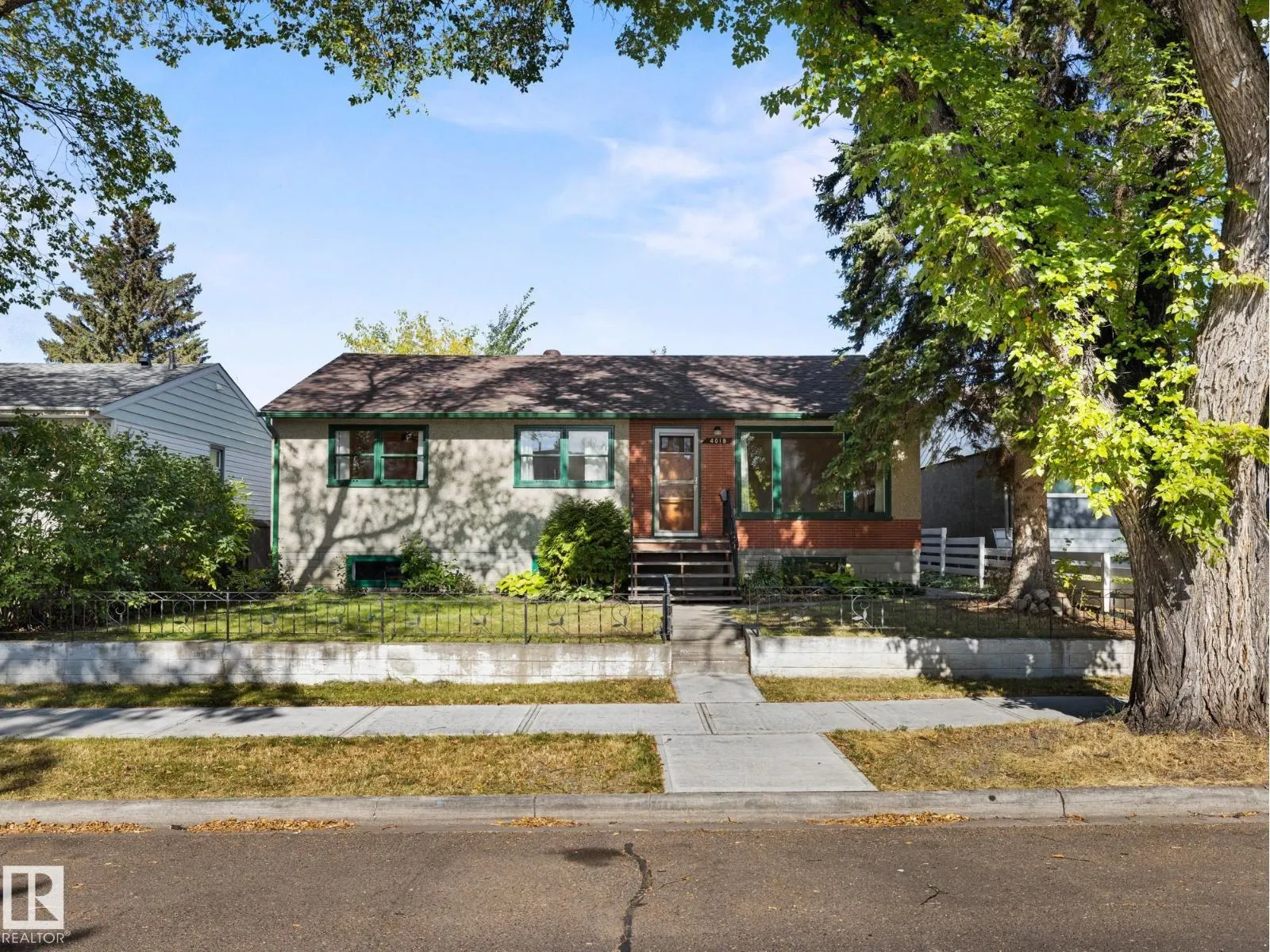 4018 115 AV NW