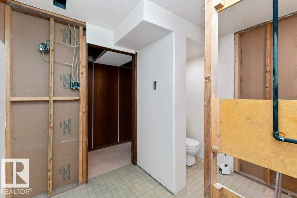 14015 23 ST NW