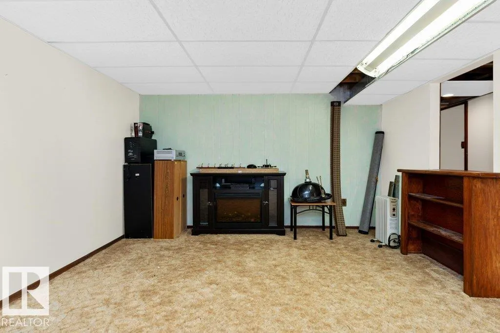 14015 23 ST NW