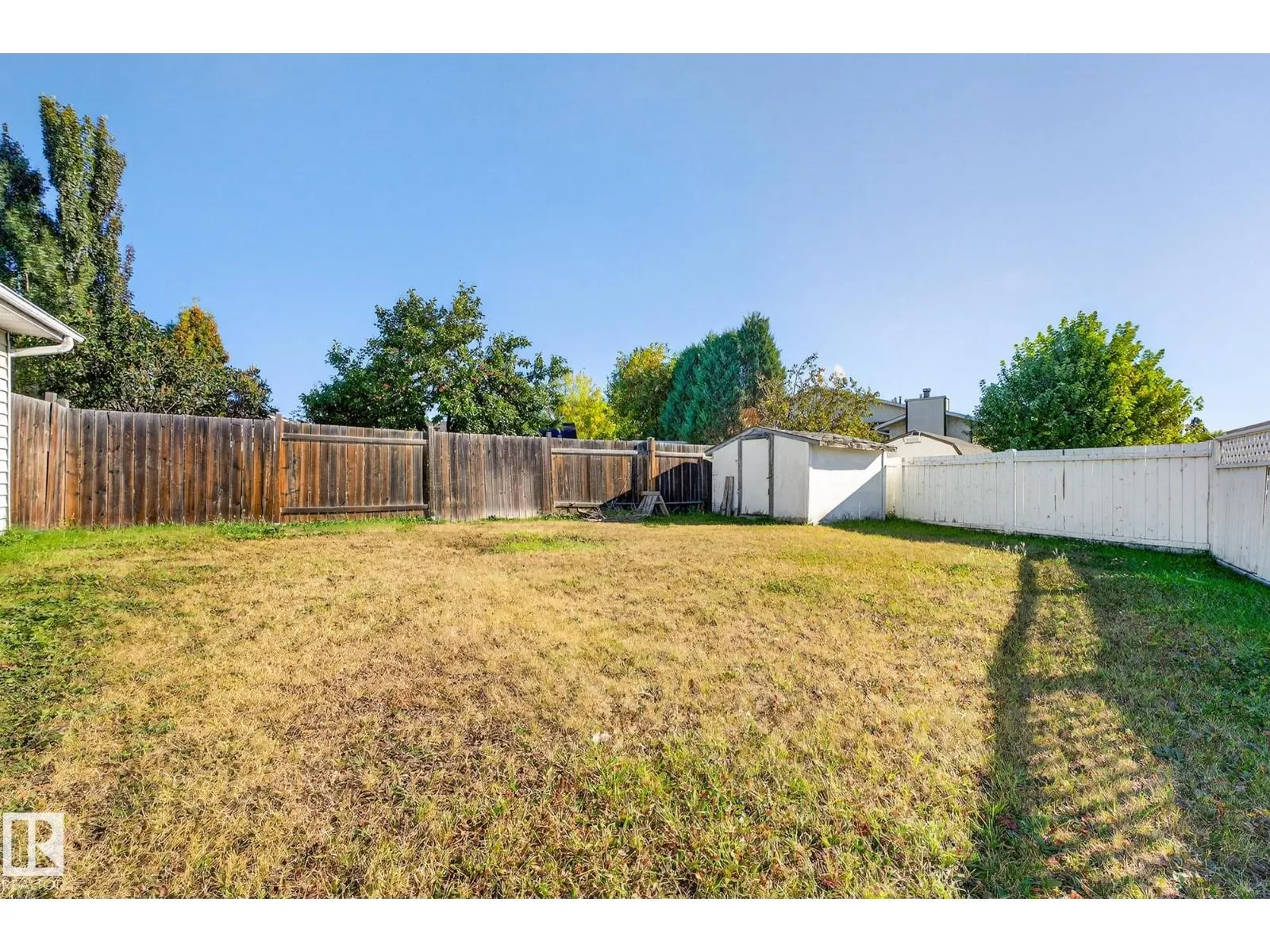 14511 37 ST NW