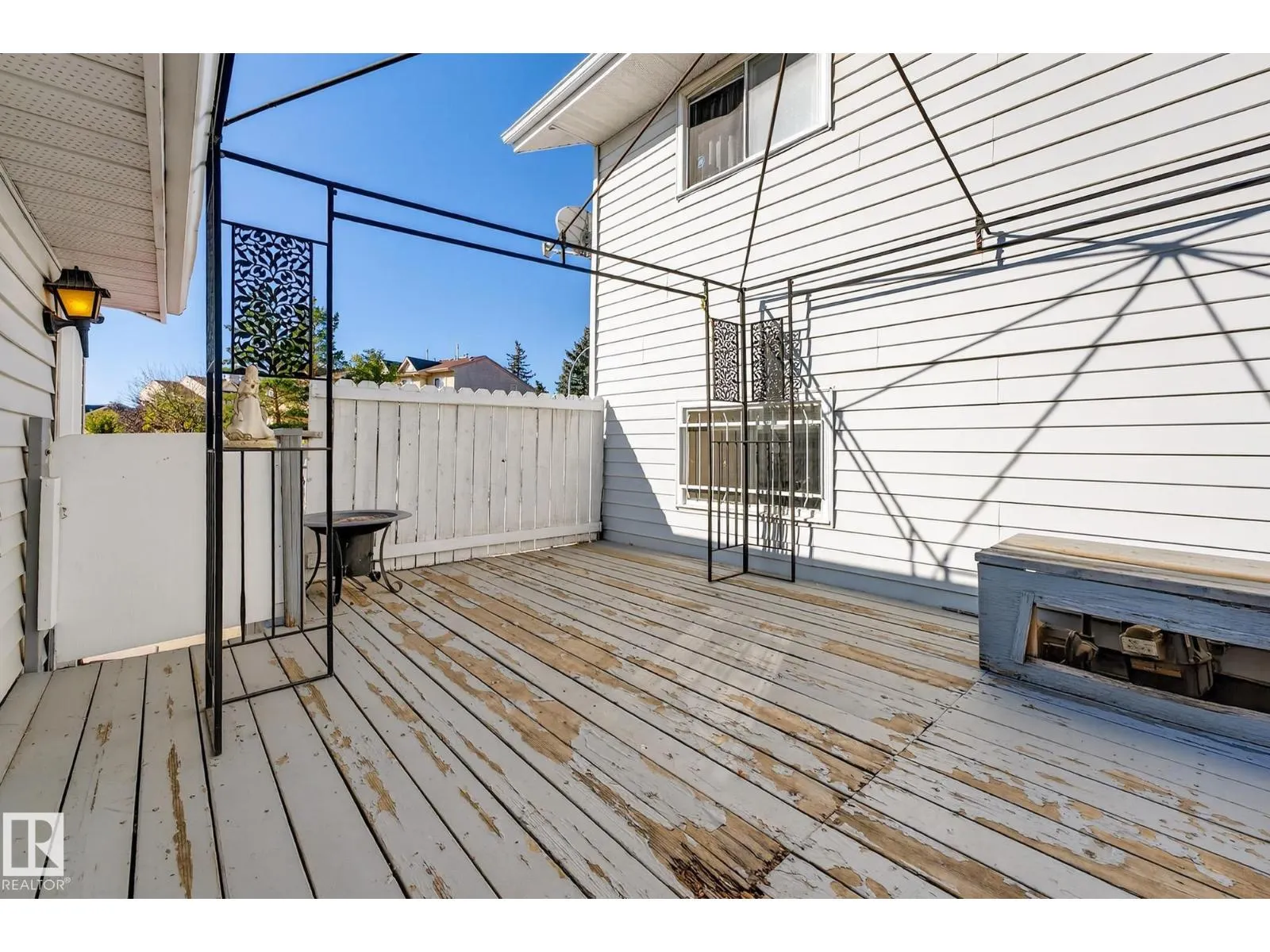 14511 37 ST NW