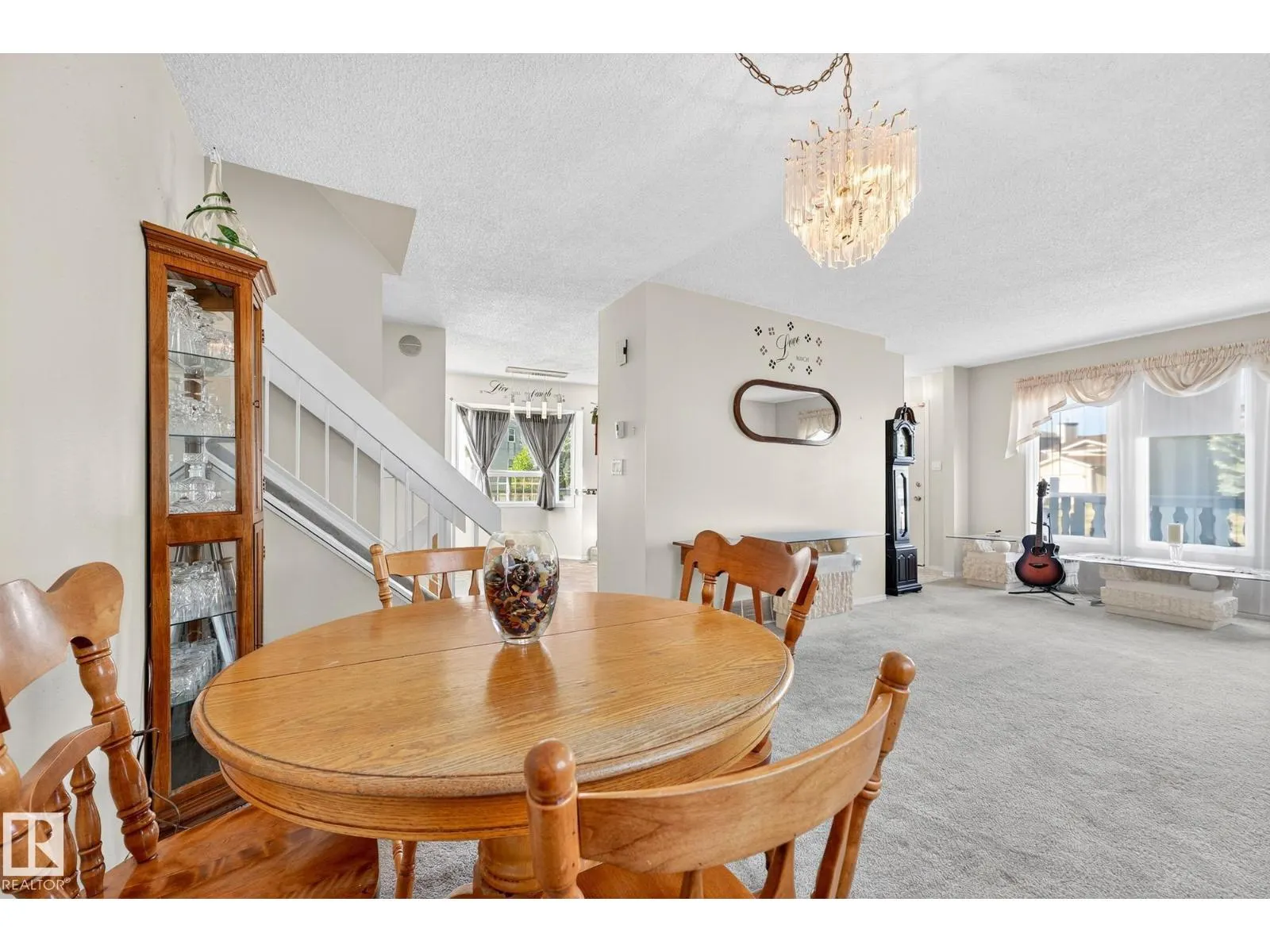 14511 37 ST NW